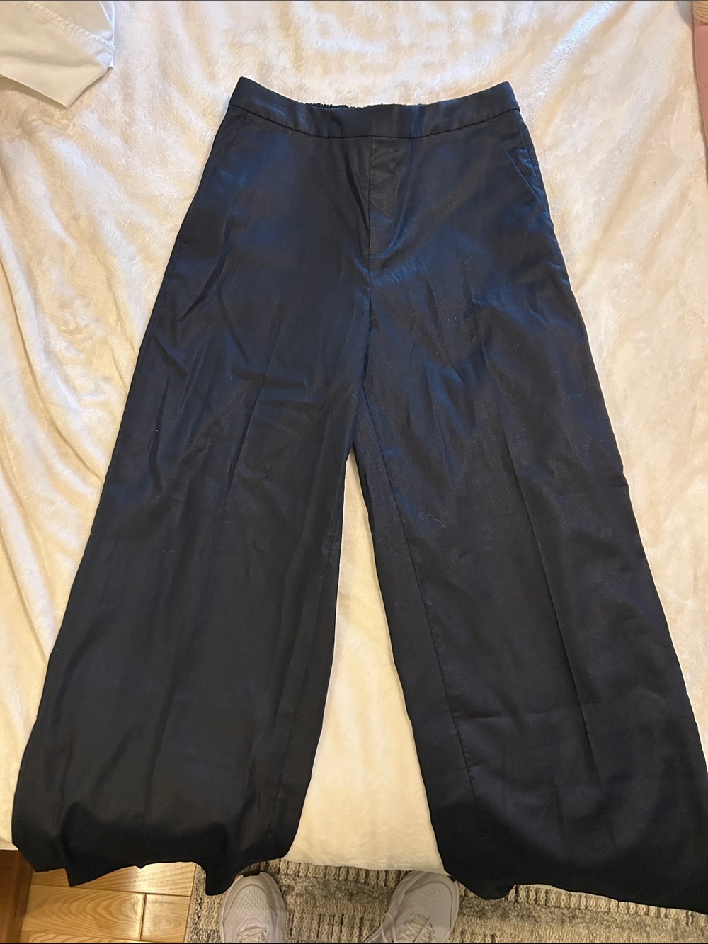 Banana Republic Wide-Leg Pants in black.